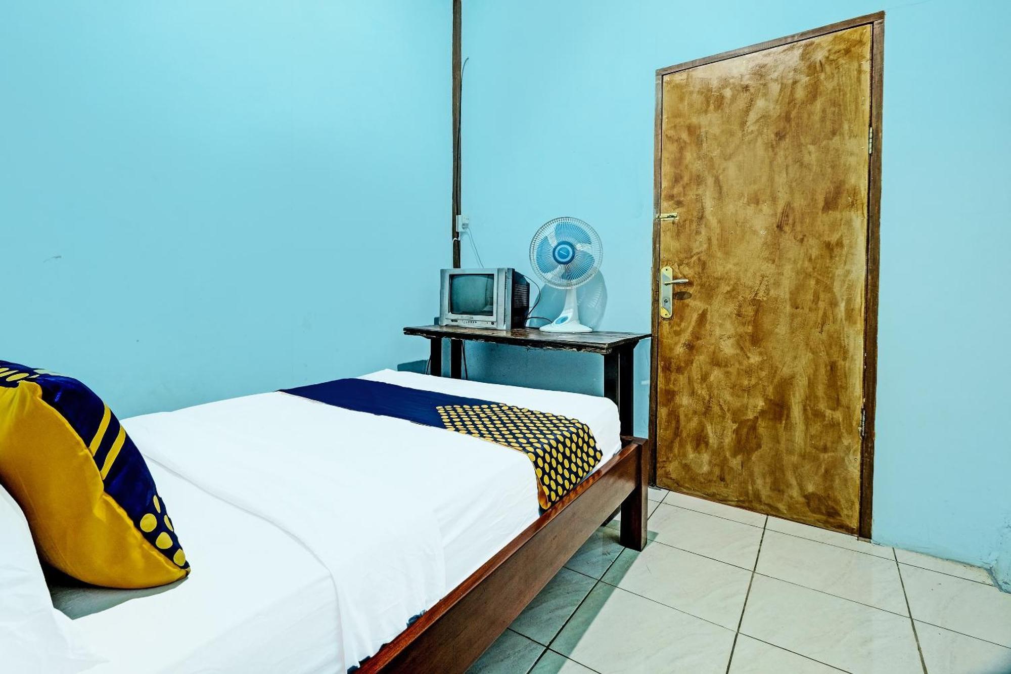 Spot On 91916 Joglo Doyong Homestay Syariah Yogyakarta Esterno foto